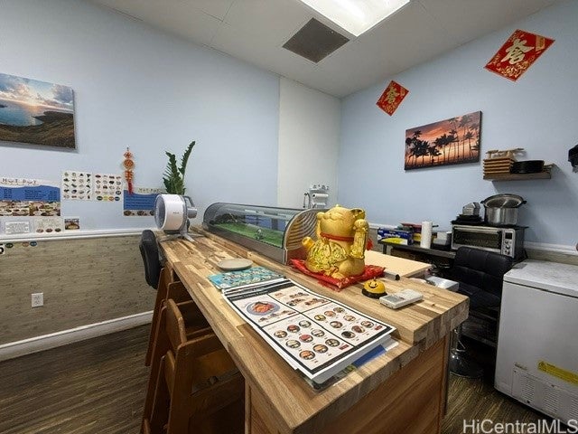 590 Farrington Highway 13