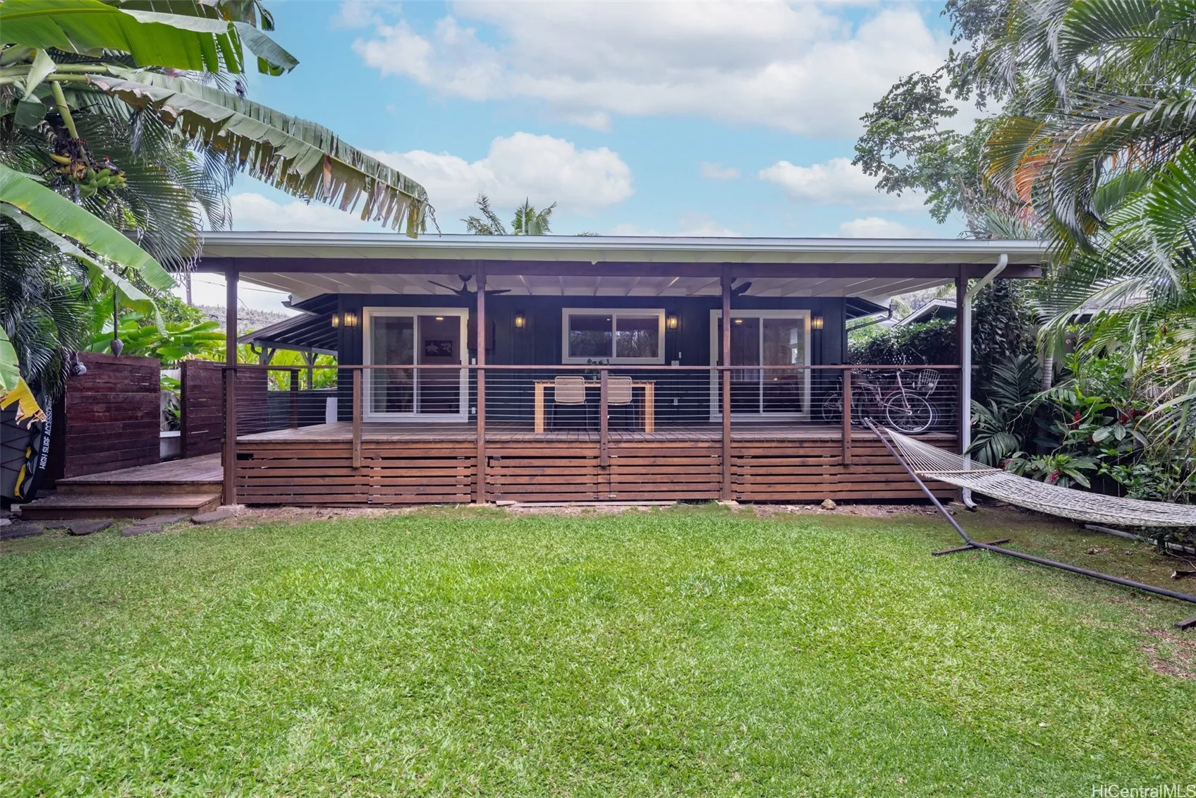 Haleiwa, Hawaii 96712, United States, 3 Bedrooms Bedrooms, ,2 BathroomsBathrooms,Residential,Pending,144479