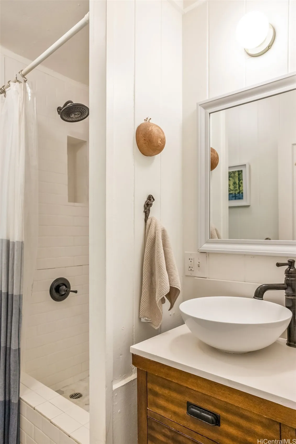 Haleiwa, Hawaii 96712, United States, 3 Bedrooms Bedrooms, ,2 BathroomsBathrooms,Residential,Pending,144479