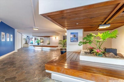 2463 Kuhio Avenue 607 Honolulu HI 96815