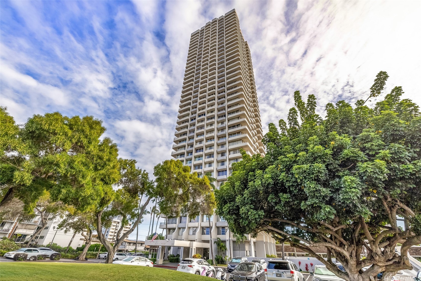 Contessa Condominium