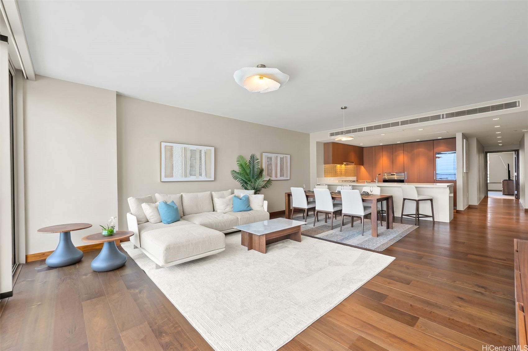 1555 Kapiolani Boulevard 1800