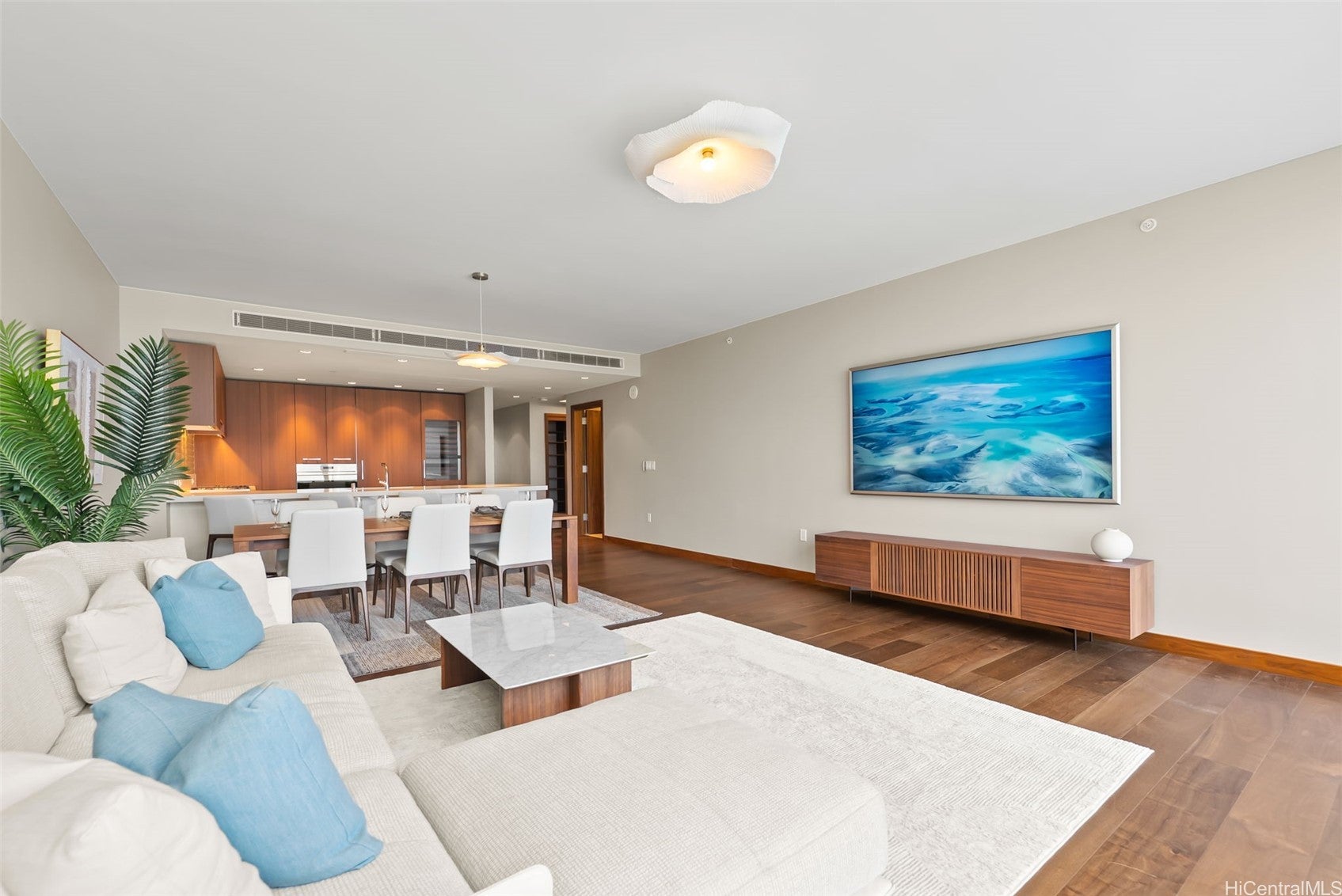 1555 Kapiolani Boulevard 1800