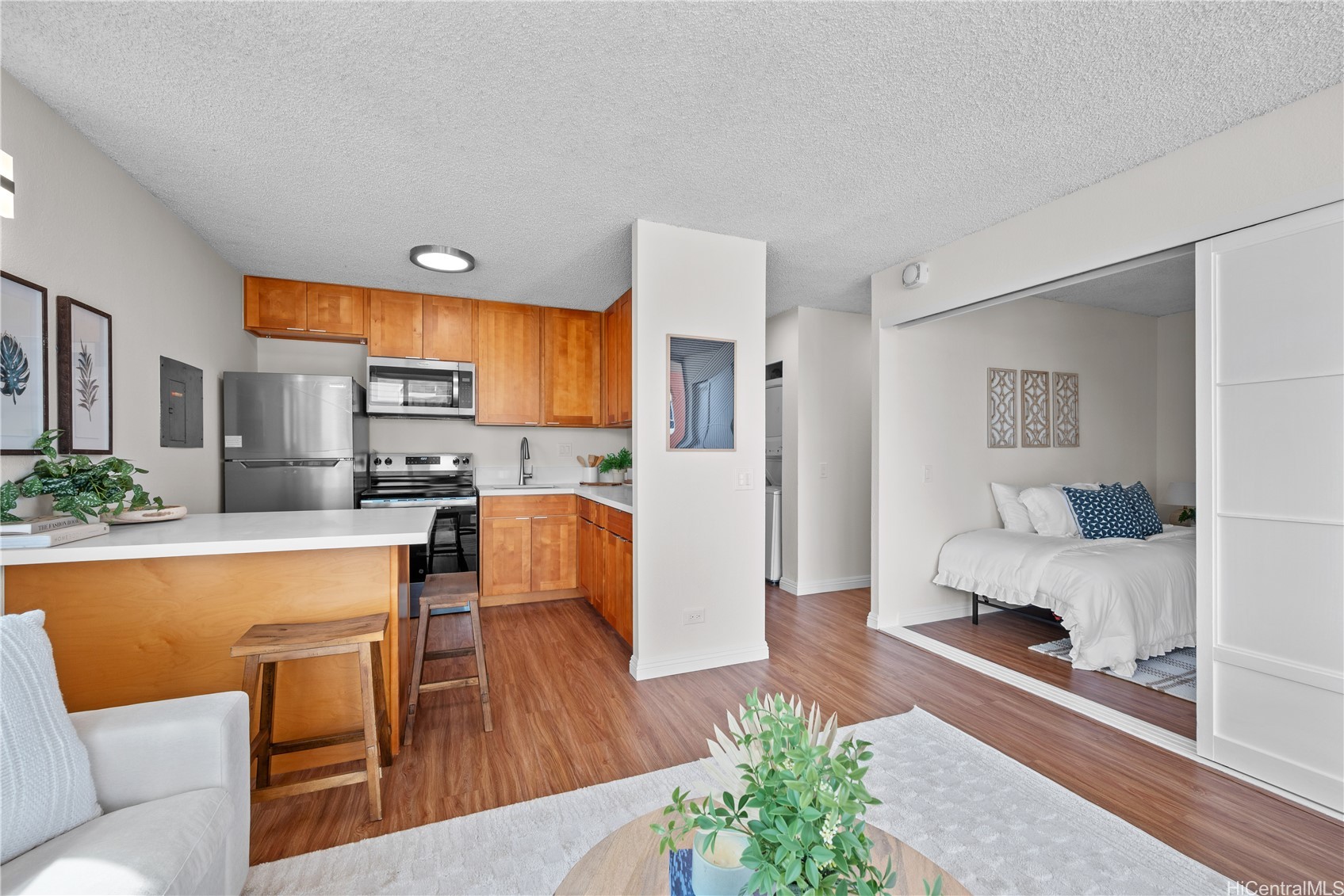 2754 Kuilei Street 1601