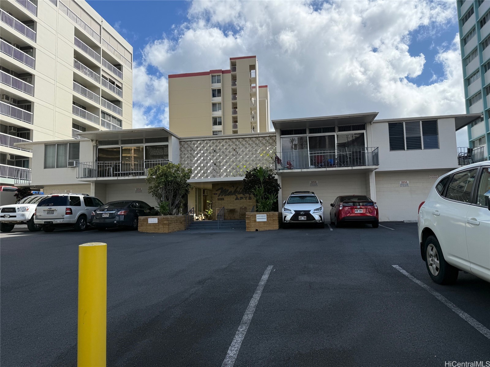 Makiki Apts Residential Lease