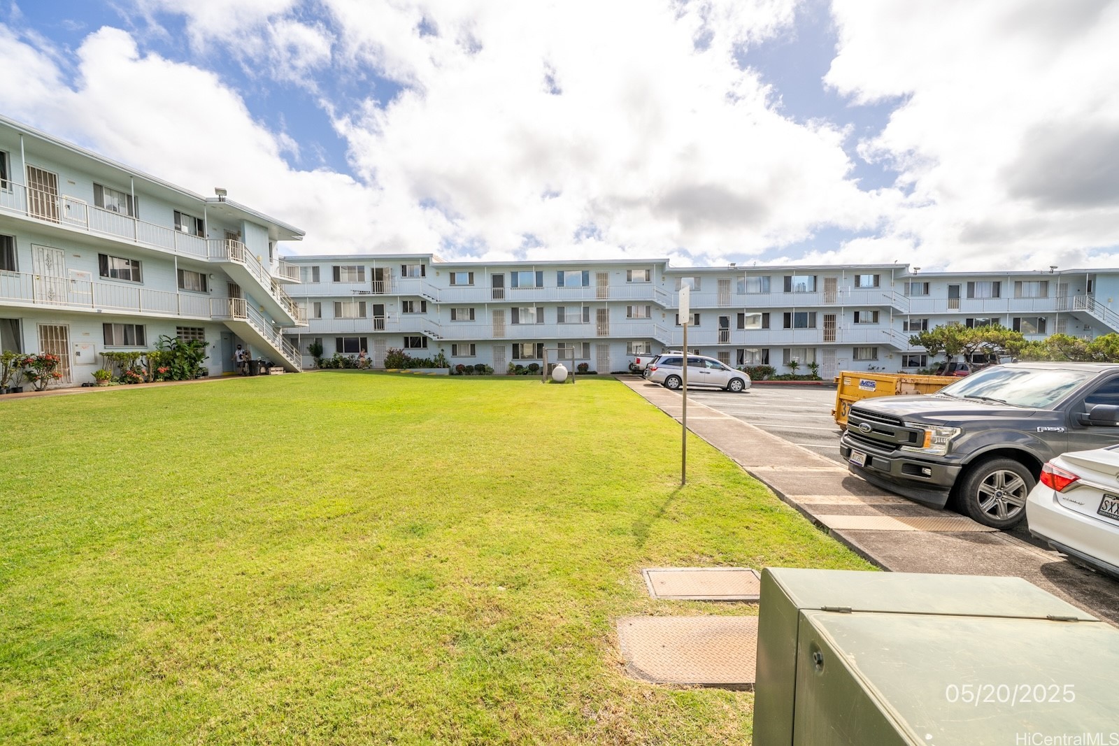 Waipahu Condominium