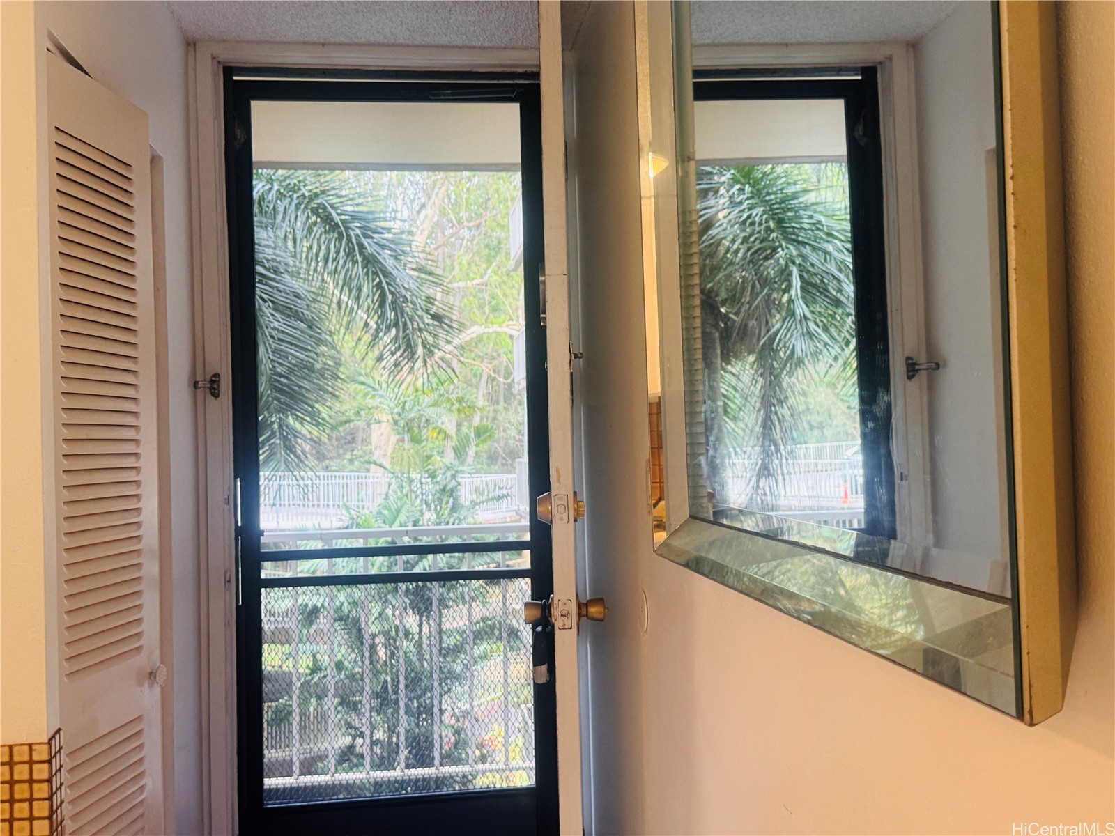 95-257 Waikalani Drive B402