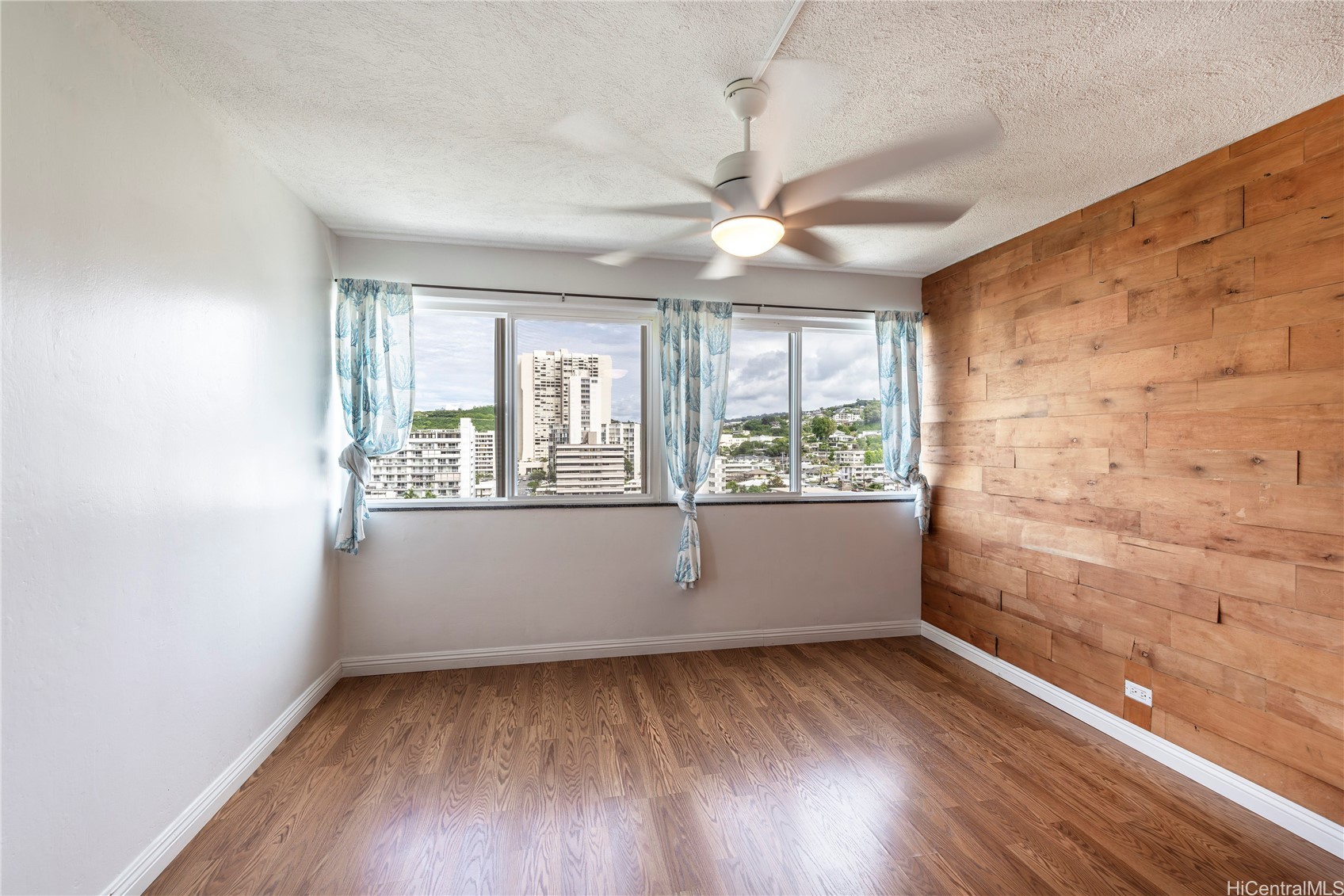 1710 Makiki Street PH7