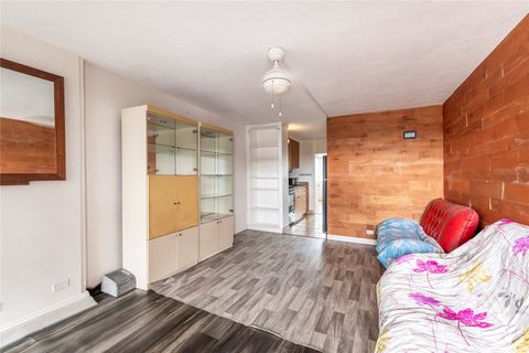 Photo of 1710 Makiki Street #PH7, Honolulu, HI 96822 (MLS # 202609369)
