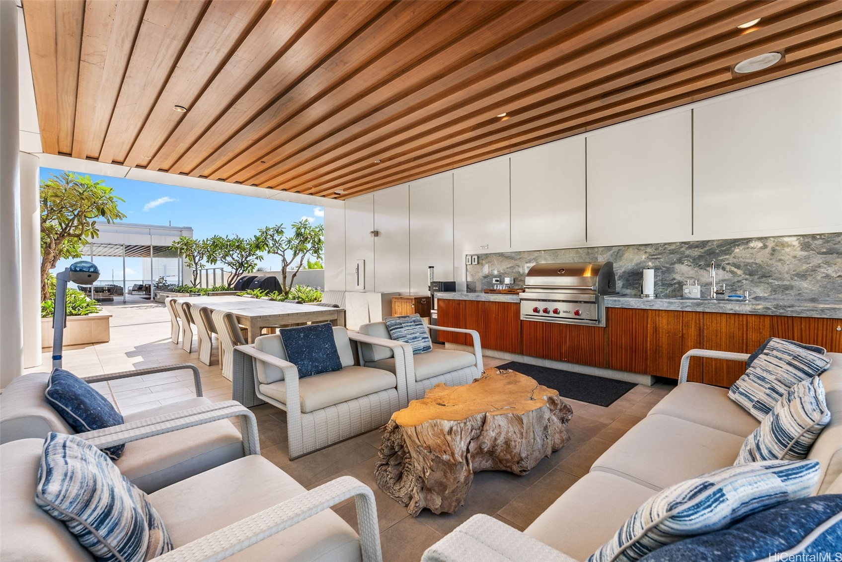 1118 Ala Moana Boulevard 4