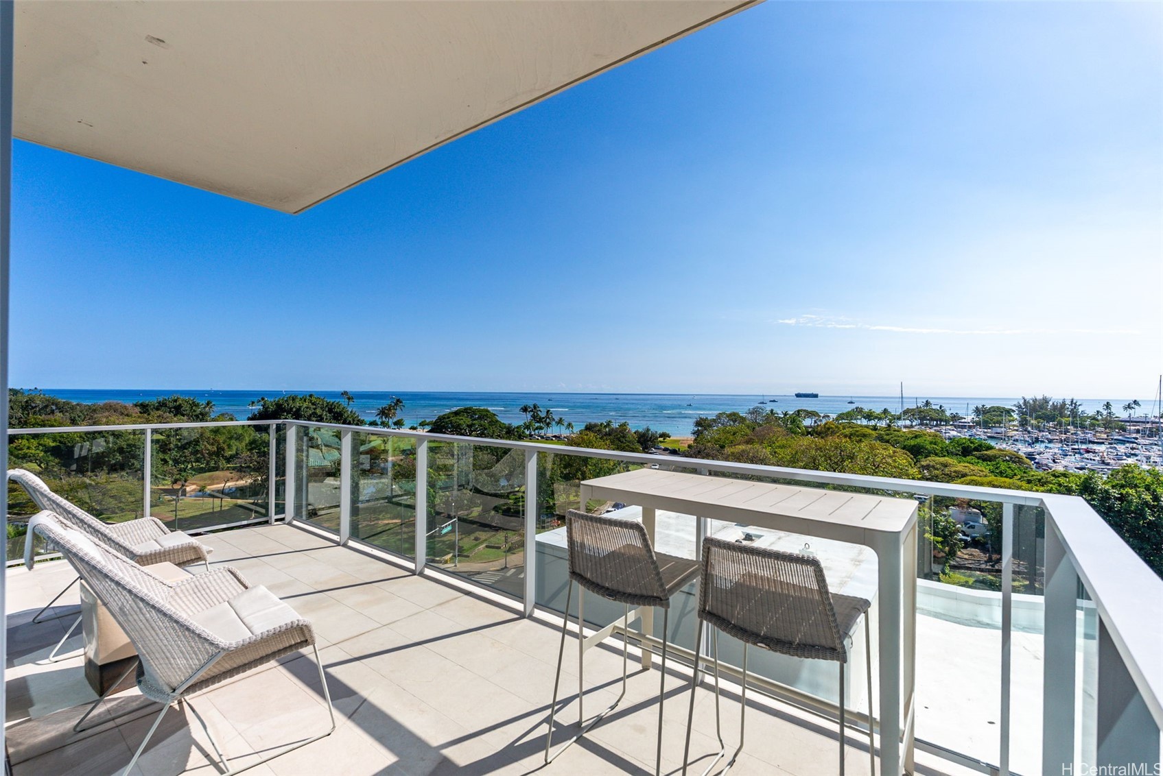 1118 Ala Moana Boulevard 4