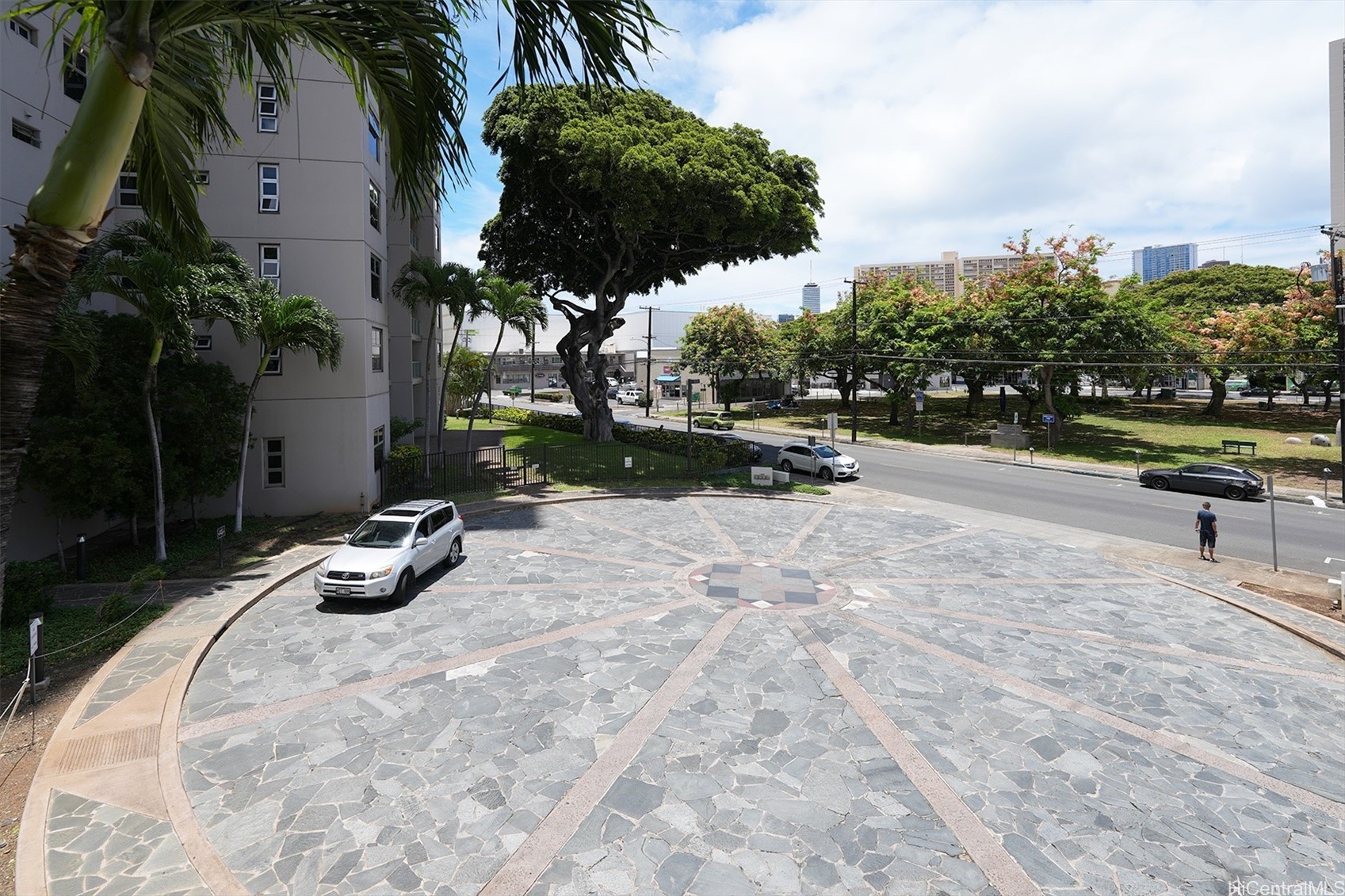 1448 Young St Condominium