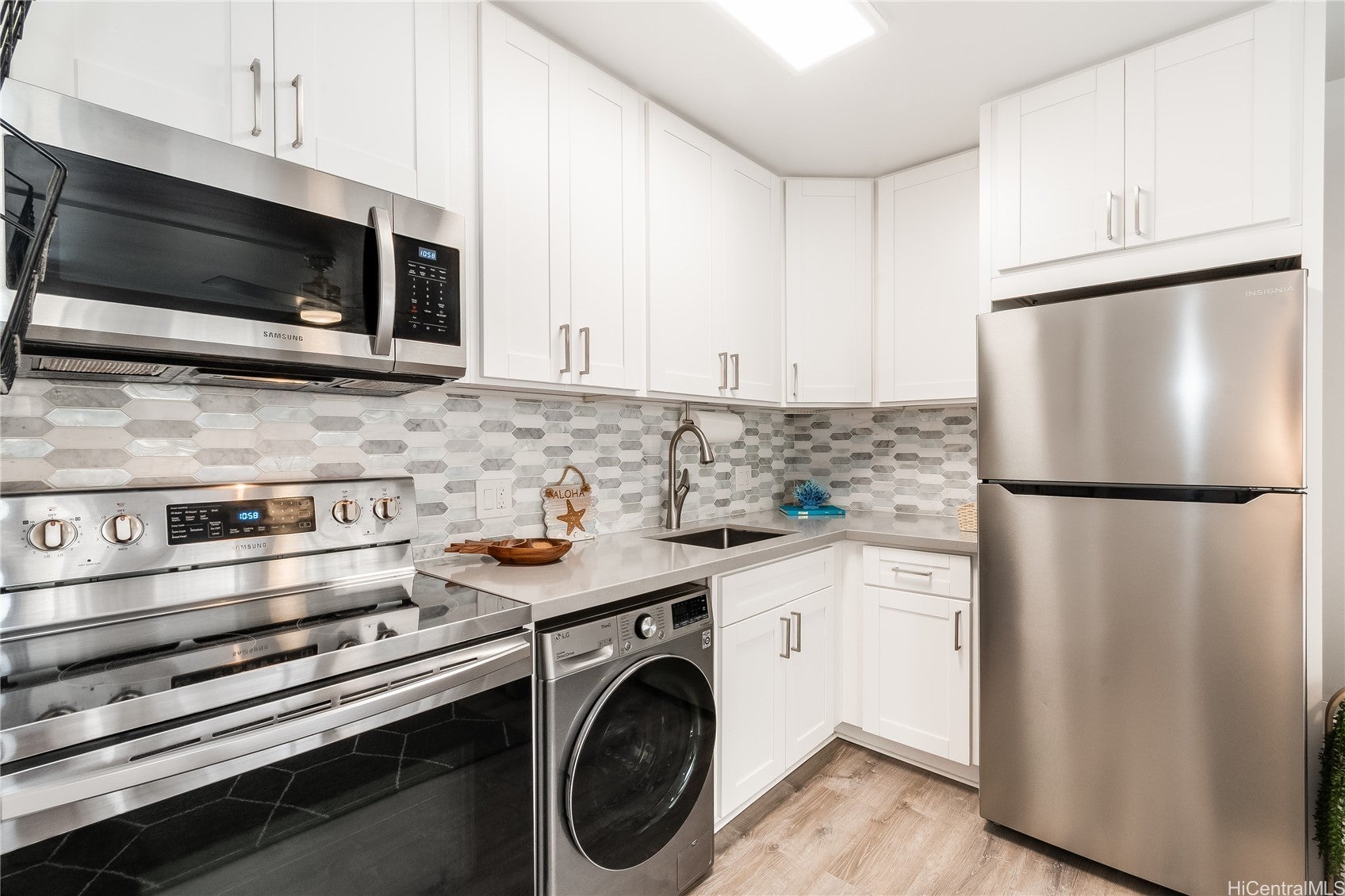 247 Beach Walk 303