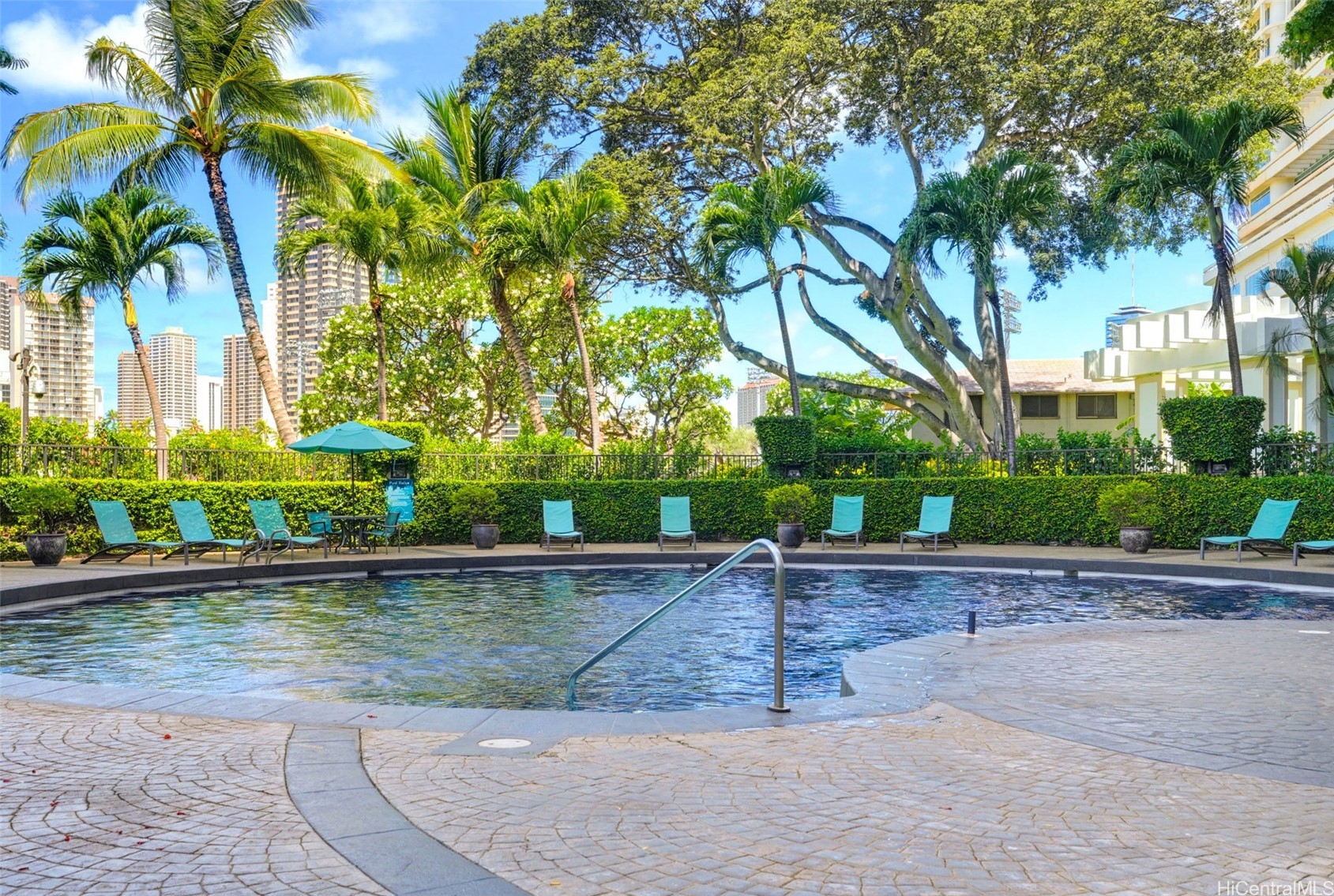 2333 Kapiolani Boulevard 1008