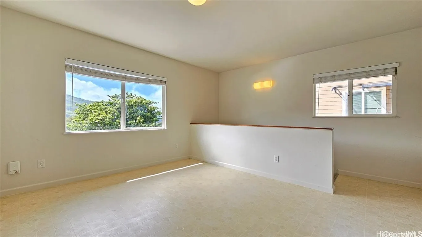 Honolulu, Hawaii 96822, United States, 6 Bedrooms Bedrooms, ,3 BathroomsBathrooms,Residential,Pending,21593