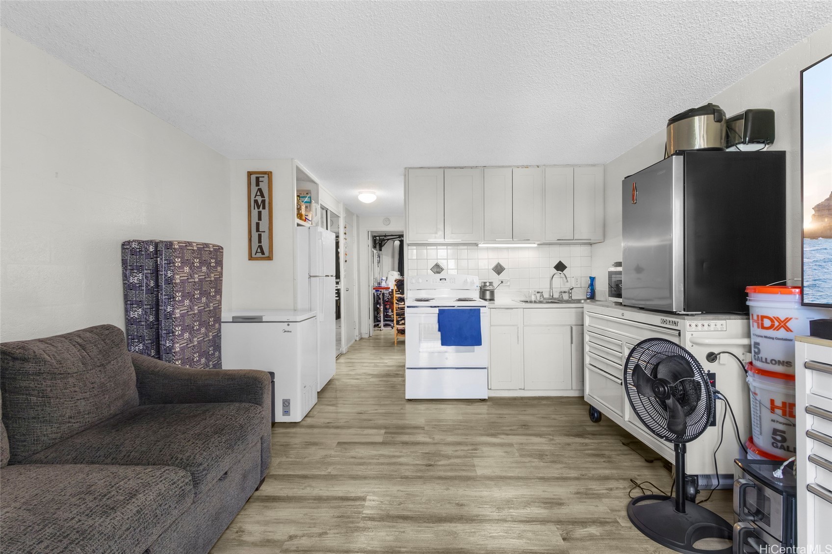 85-175 Farrington Highway C210