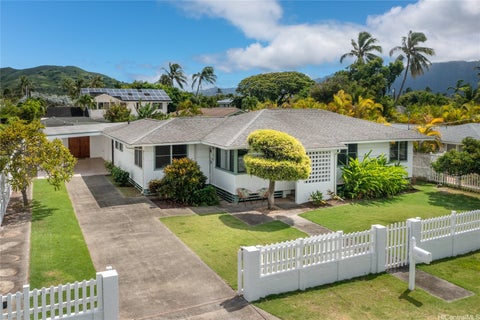 Photo of 225 Awakea Road, Kailua, HI 96734 (MLS # 202619050)