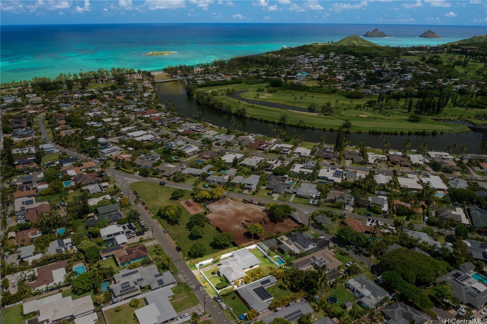 225 Awakea Road