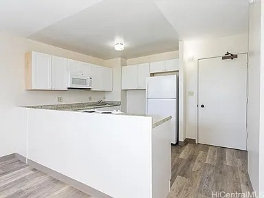 3045 Ala Napuaa Place 406