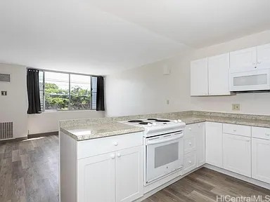 3045 Ala Napuaa Place 406