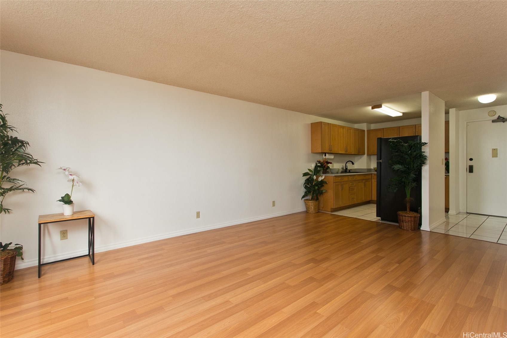 1255 Nuuanu Avenue E1006