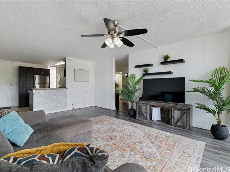 95-2055 Waikalani Place B404