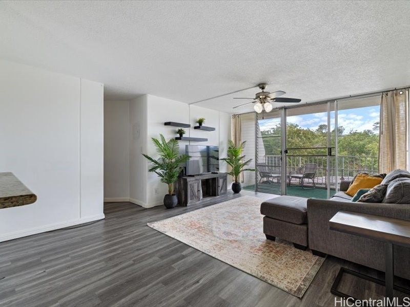 95-2055 Waikalani Place B404