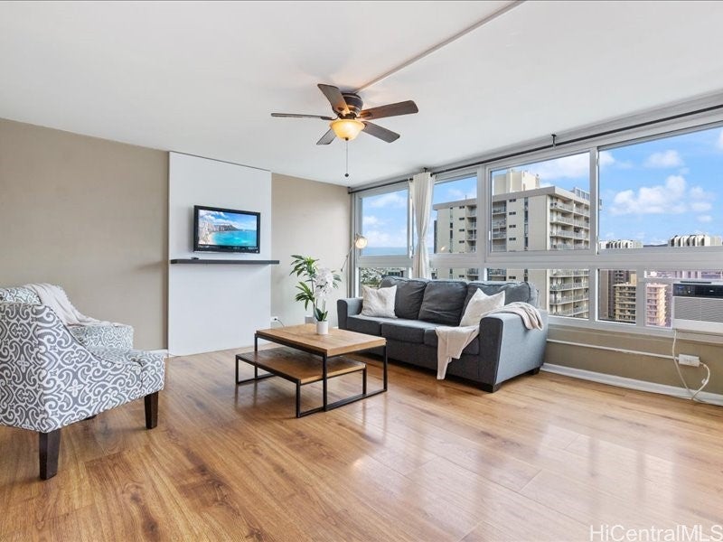 2421 Tusitala Street 1604