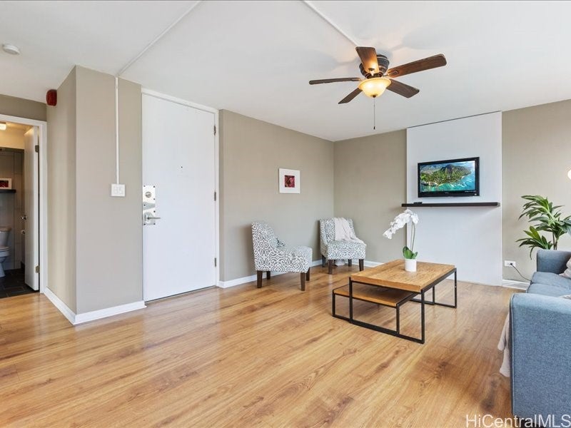 2421 Tusitala Street 1604