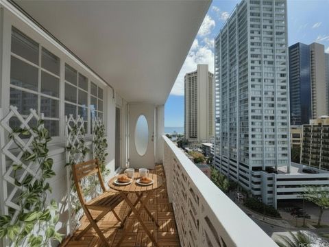 Photo of 2442 Kuhio Avenue #1204, Honolulu, HI 96815 (MLS # 202611933)
