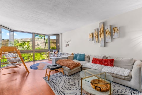 Photo of 531 Hahaione Street #6C, Honolulu, HI 96825 (MLS # 202617221)