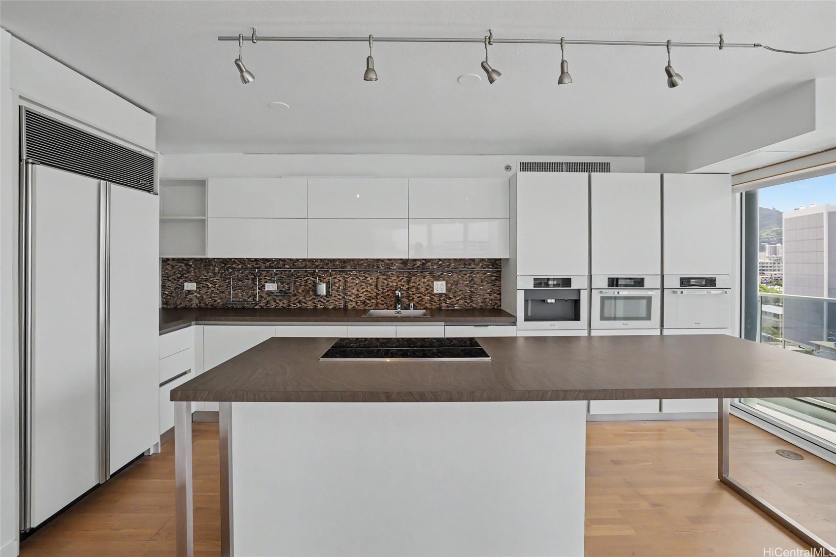 1296 Kapiolani Boulevard II903