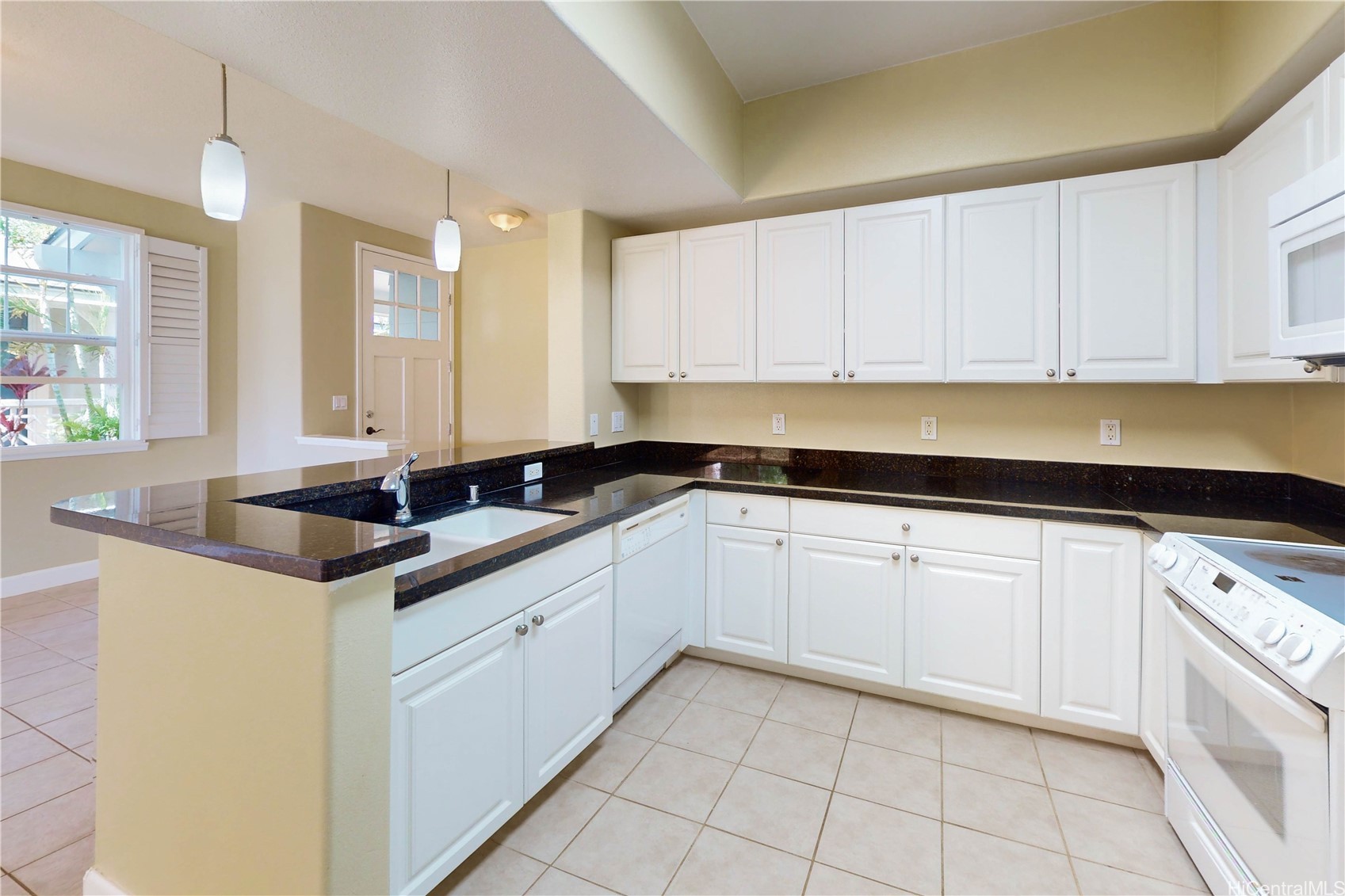 92-1033 Koio Drive M15-6