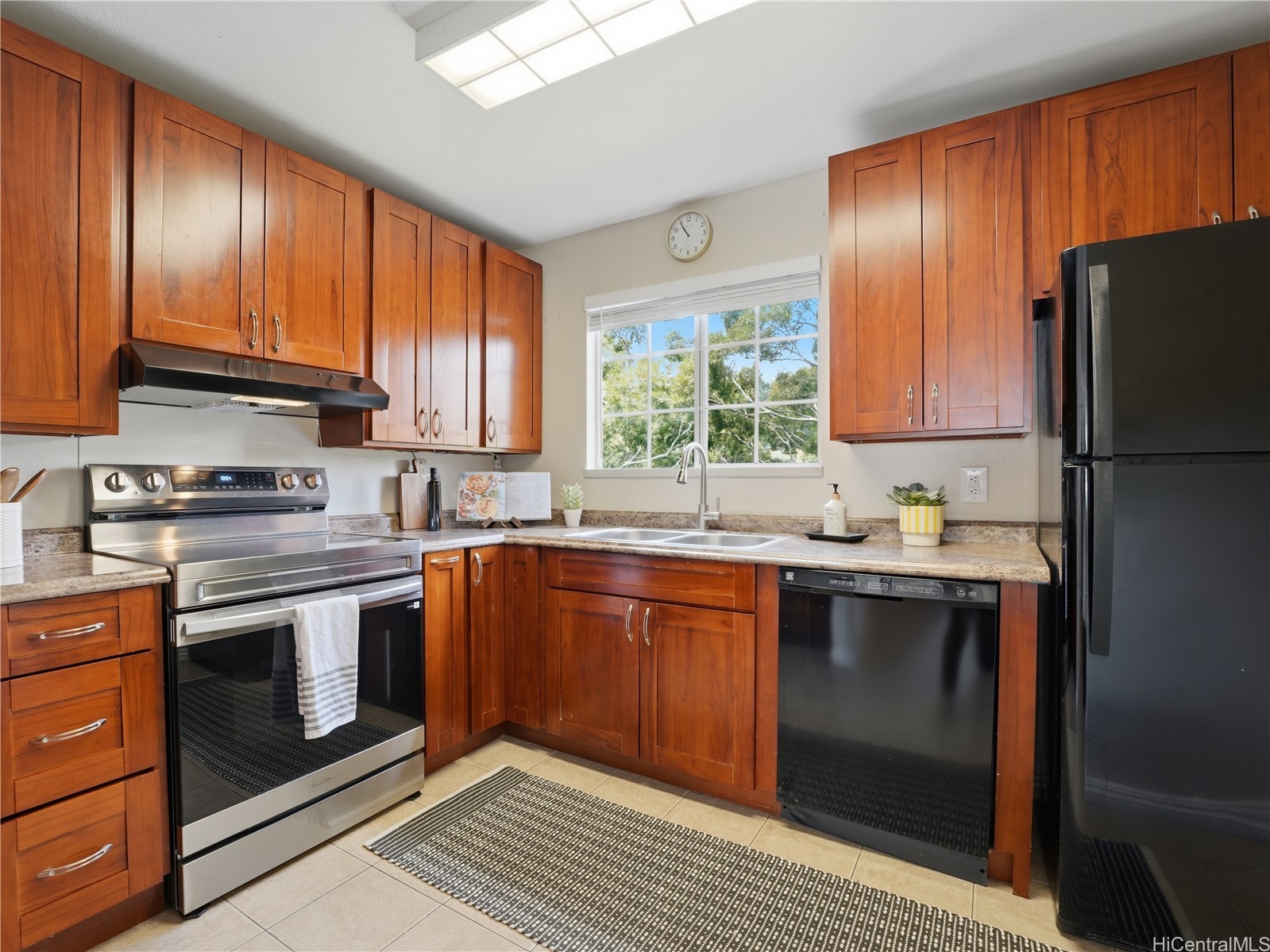 44-106 Ikeanani Drive 511
