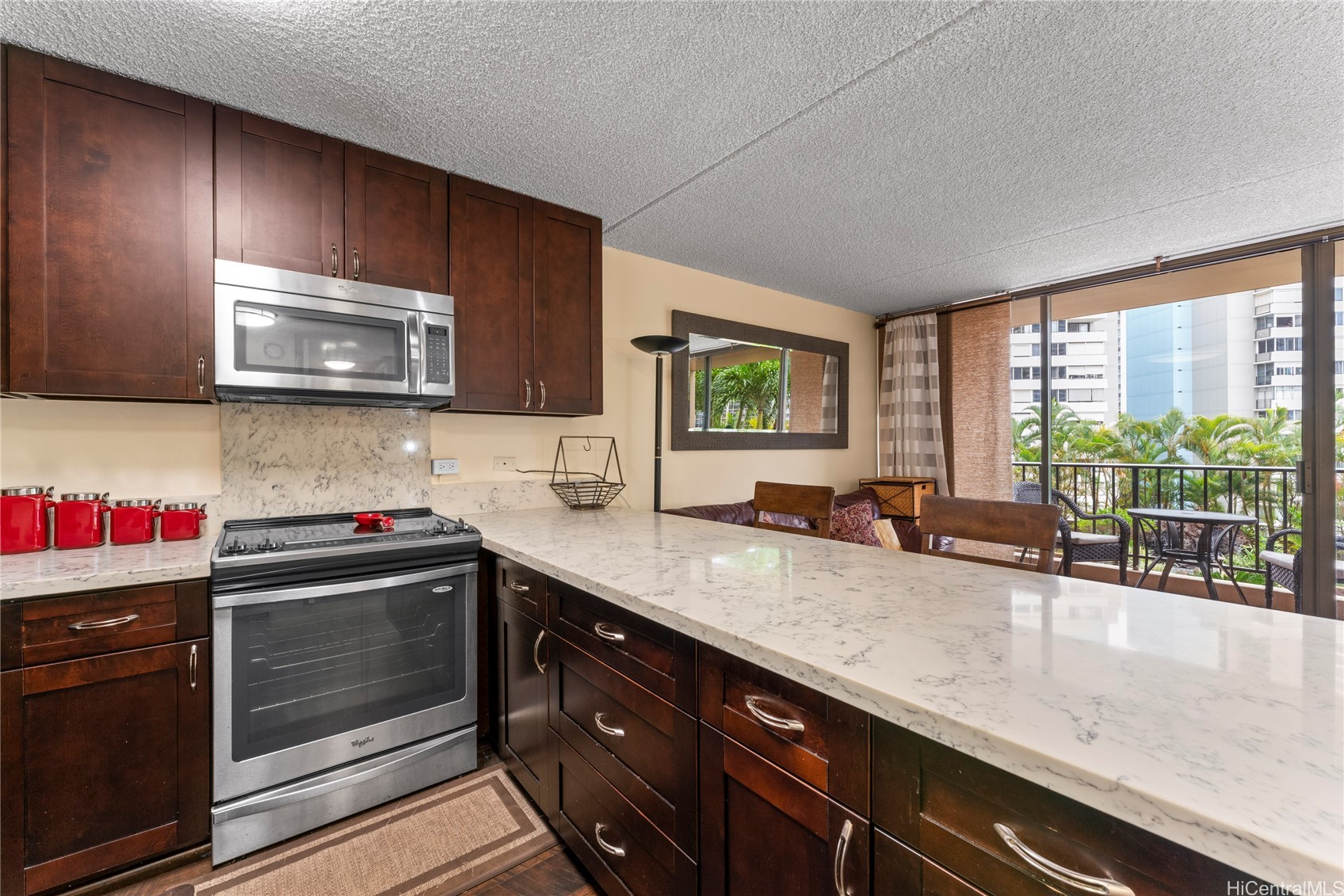 411 Hobron Lane 607