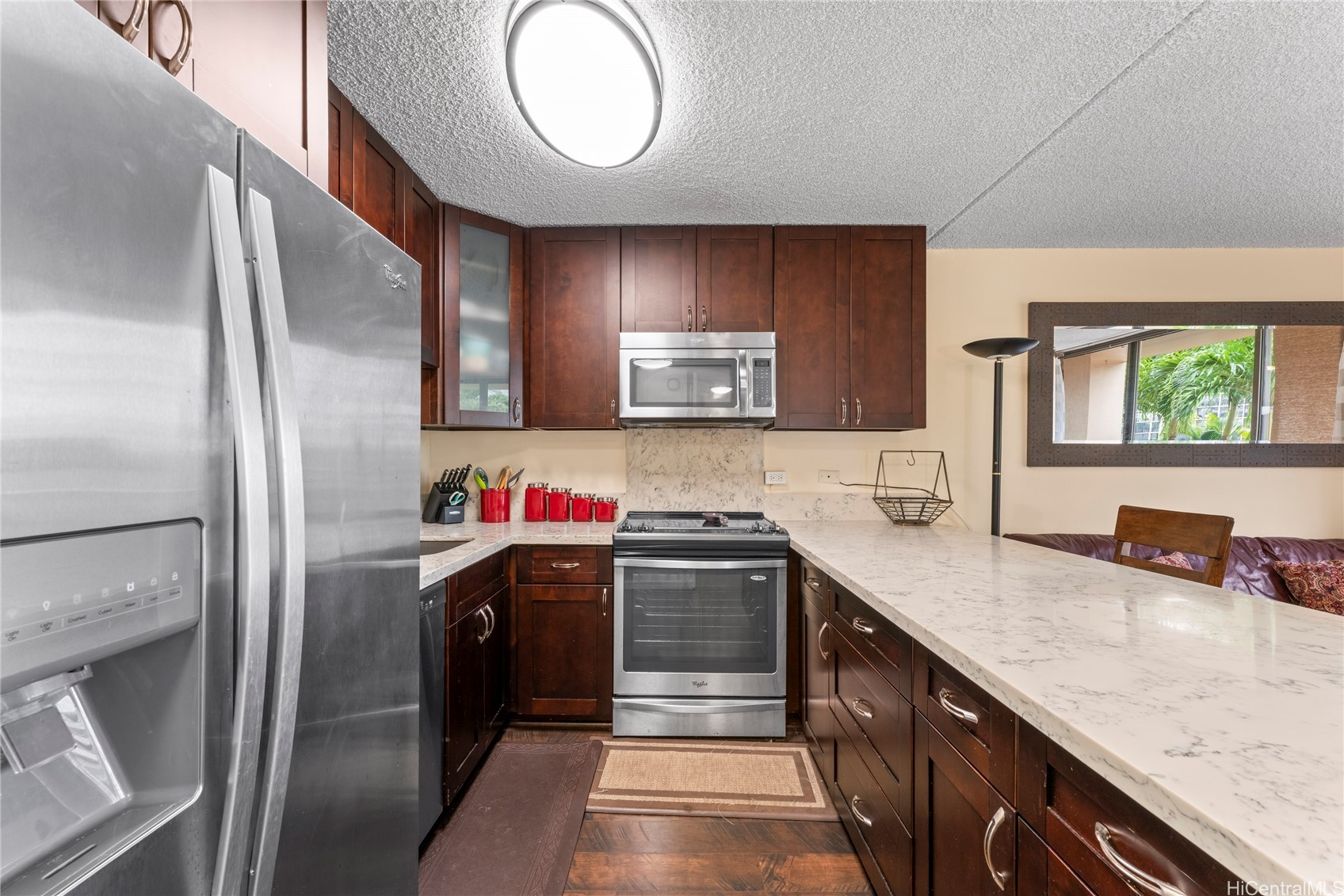 411 Hobron Lane 607