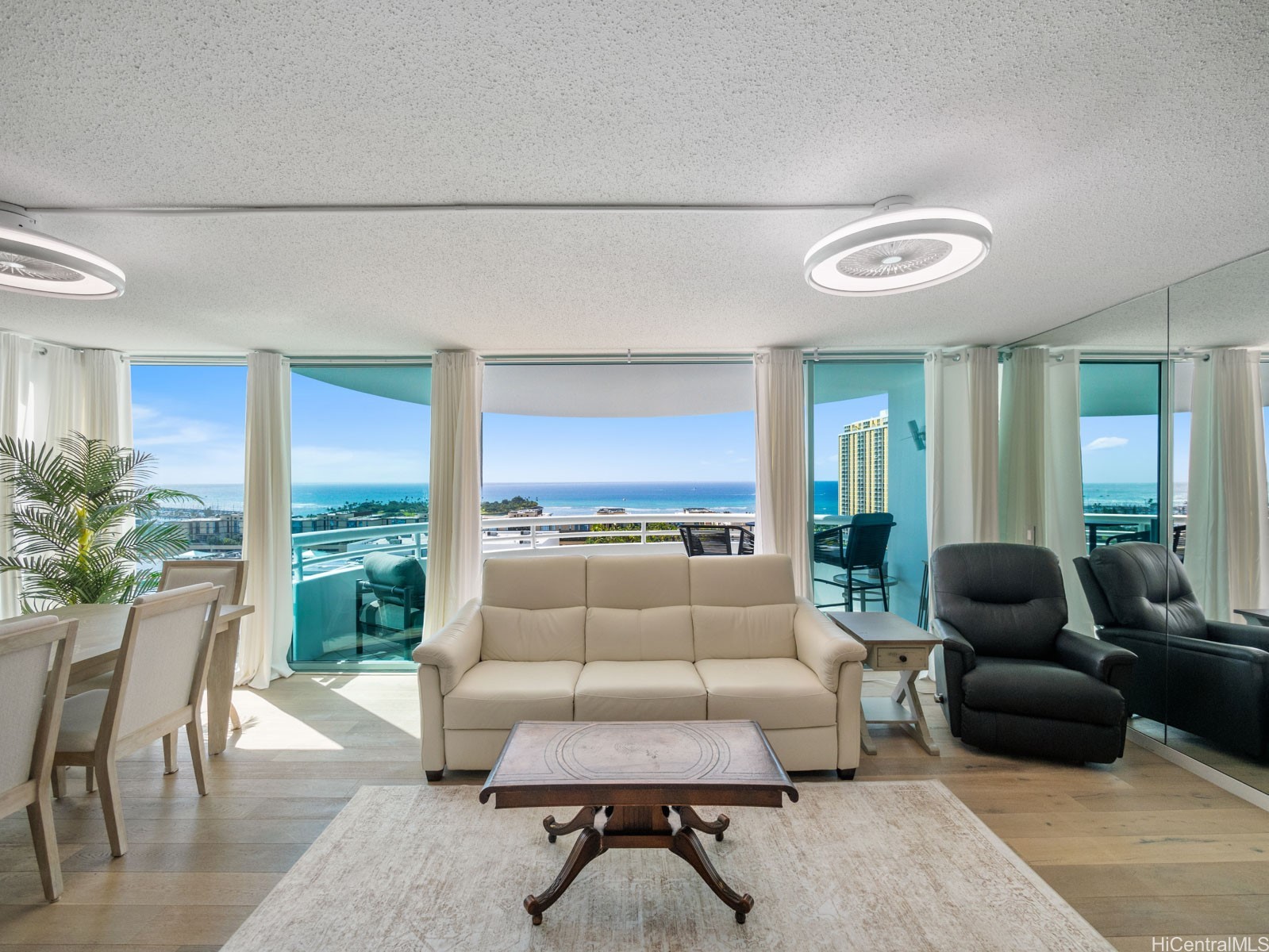 1341 Kapiolani Boulevard 22D