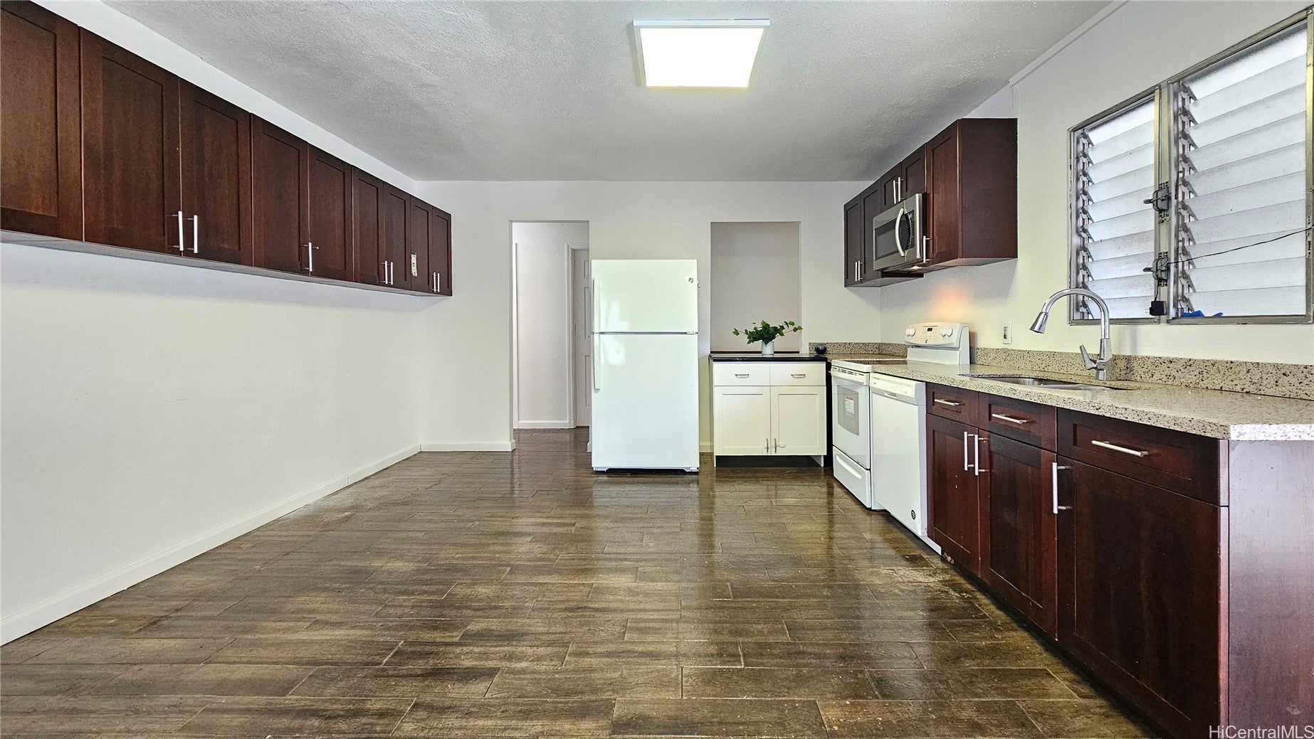 816 Lopez Lane