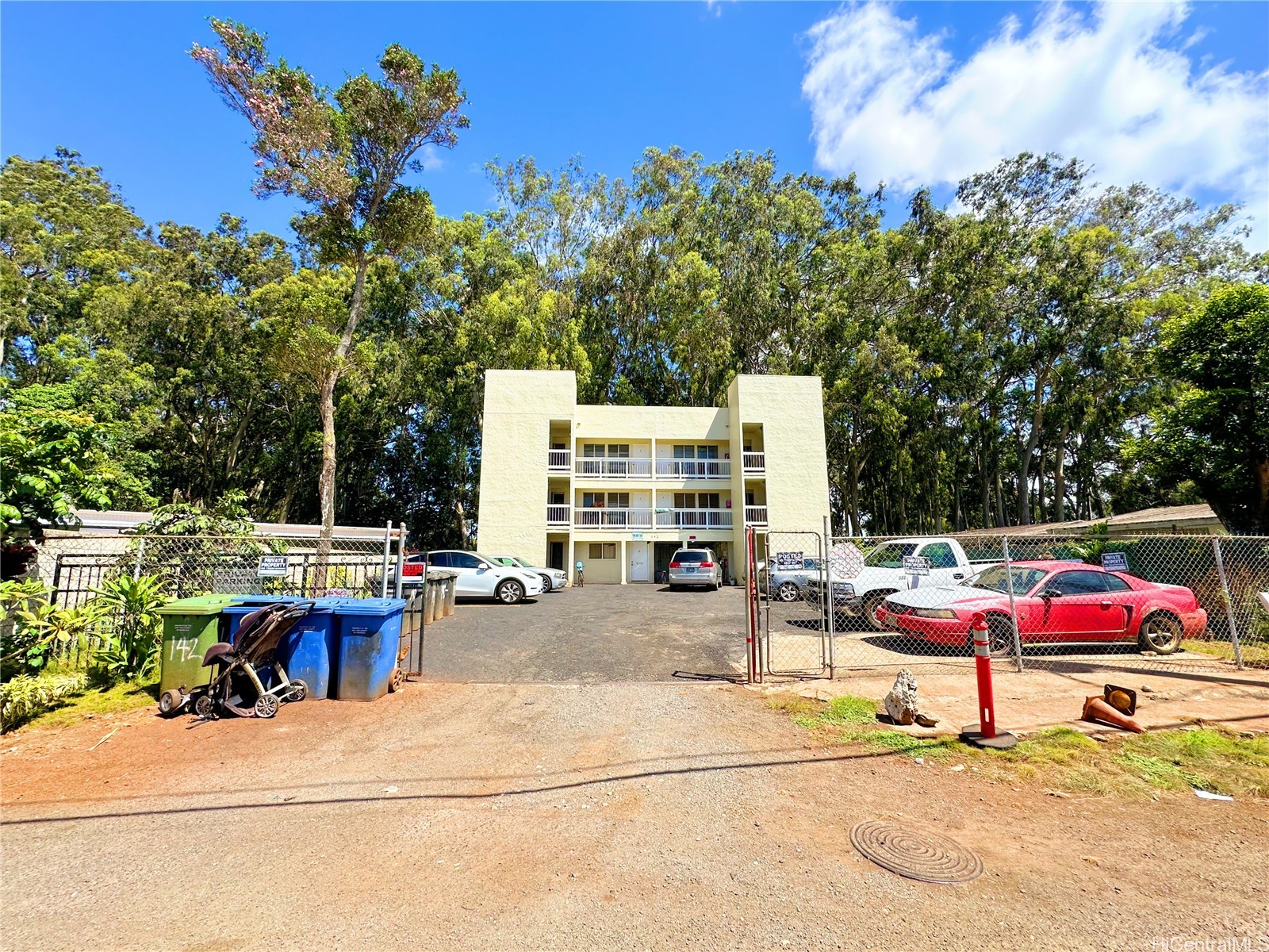 142 Lakeview Circle