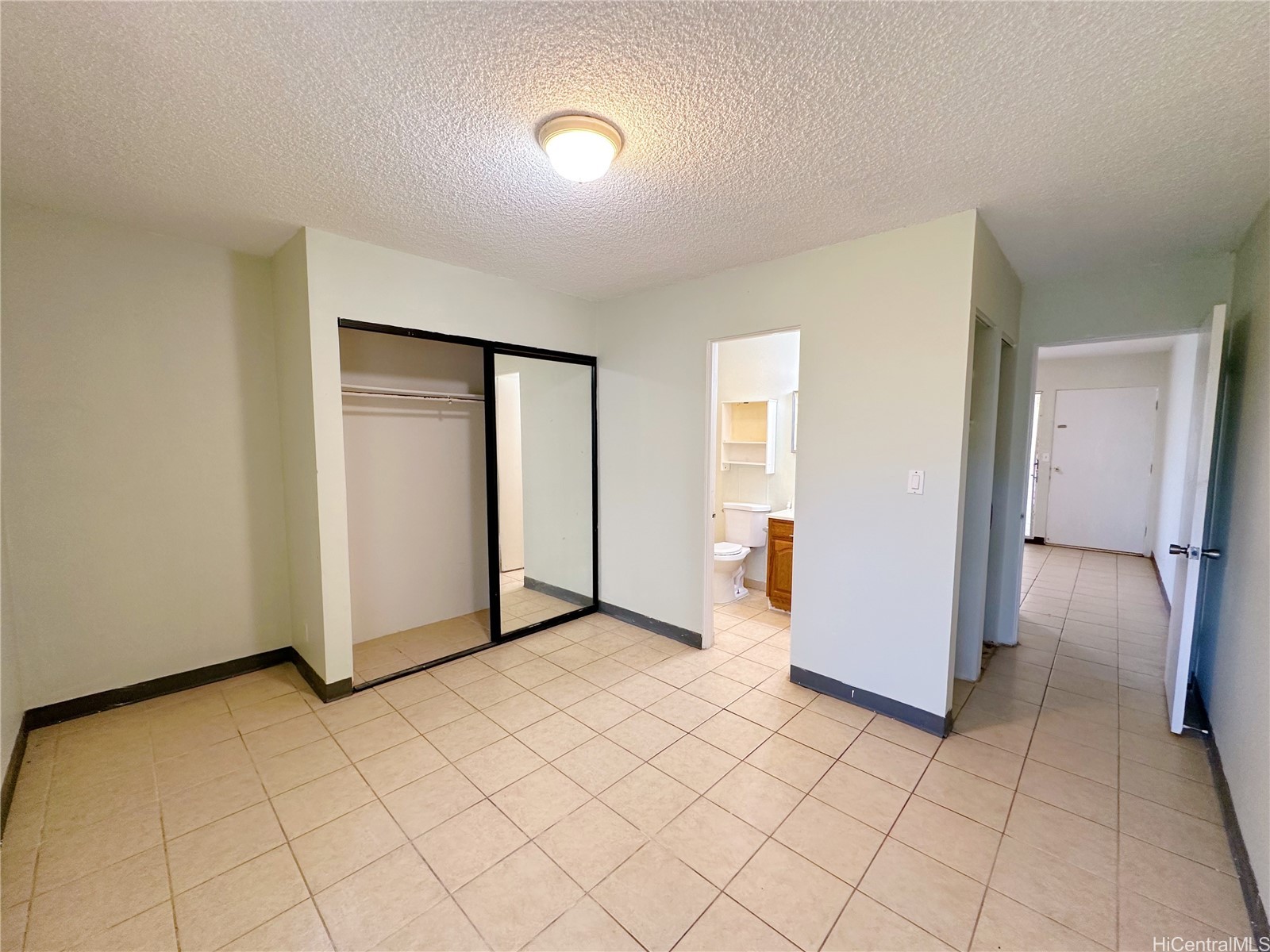 142 Lakeview Circle