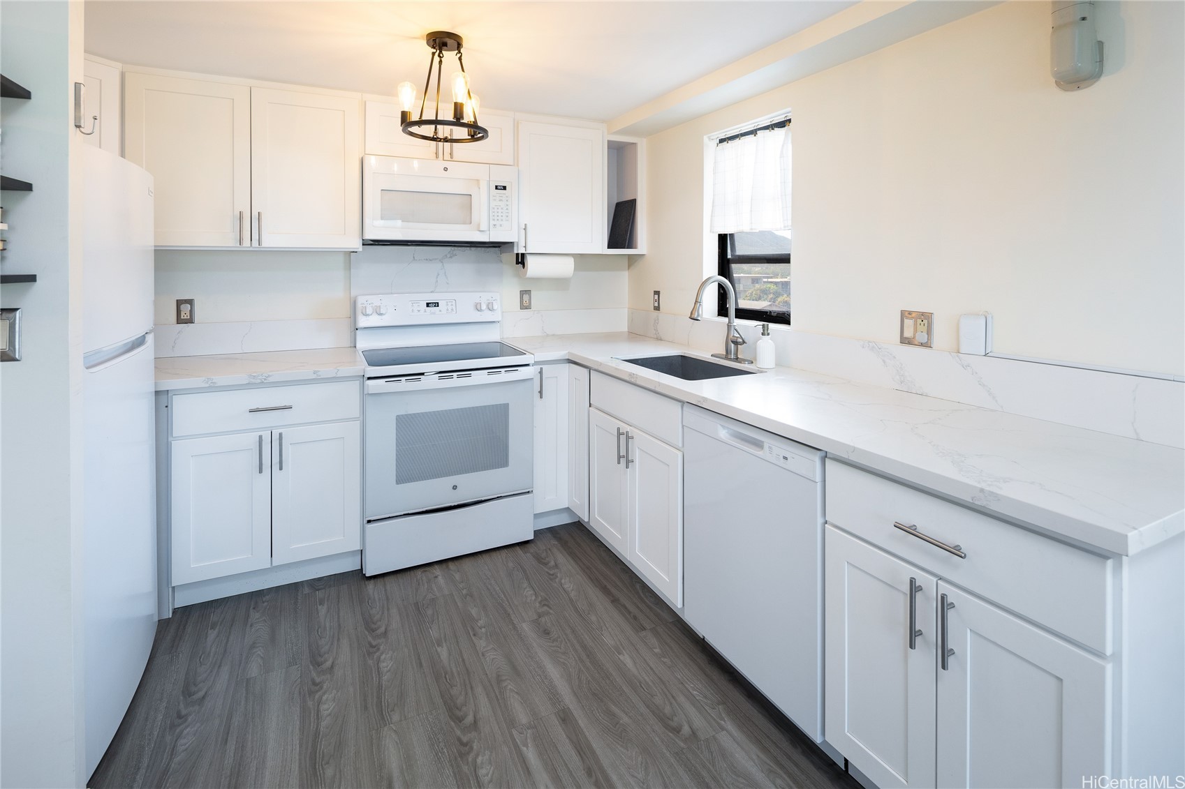 738 Palani Avenue 502