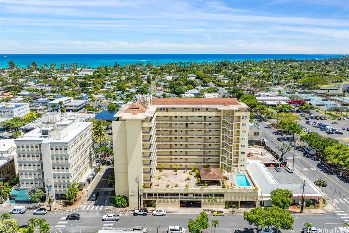 Meridian East Condominium