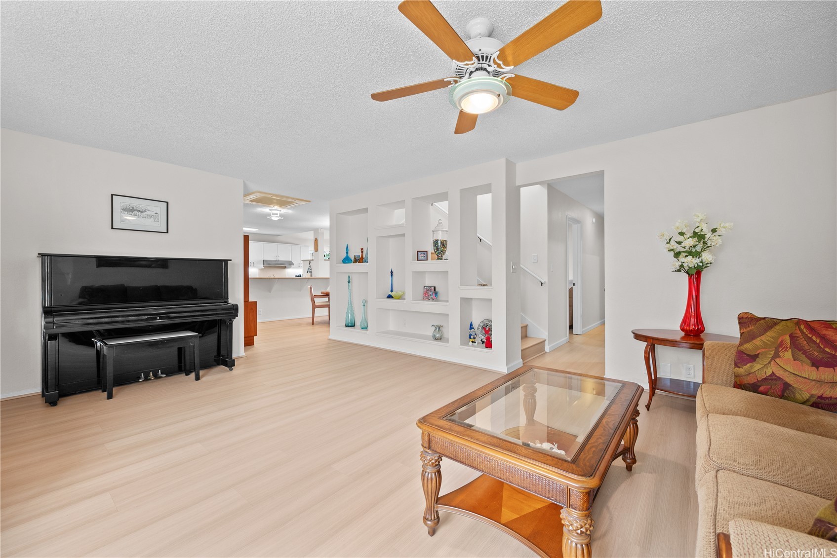 94-1141 Akeu Place
