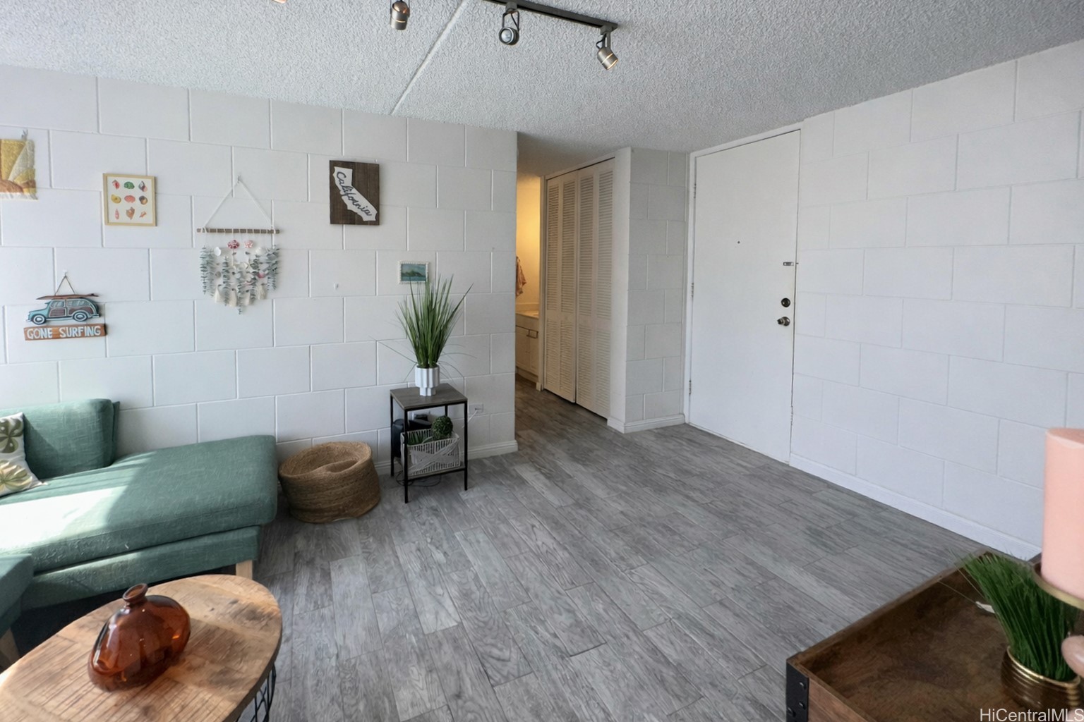 2845 Waialae Avenue 321