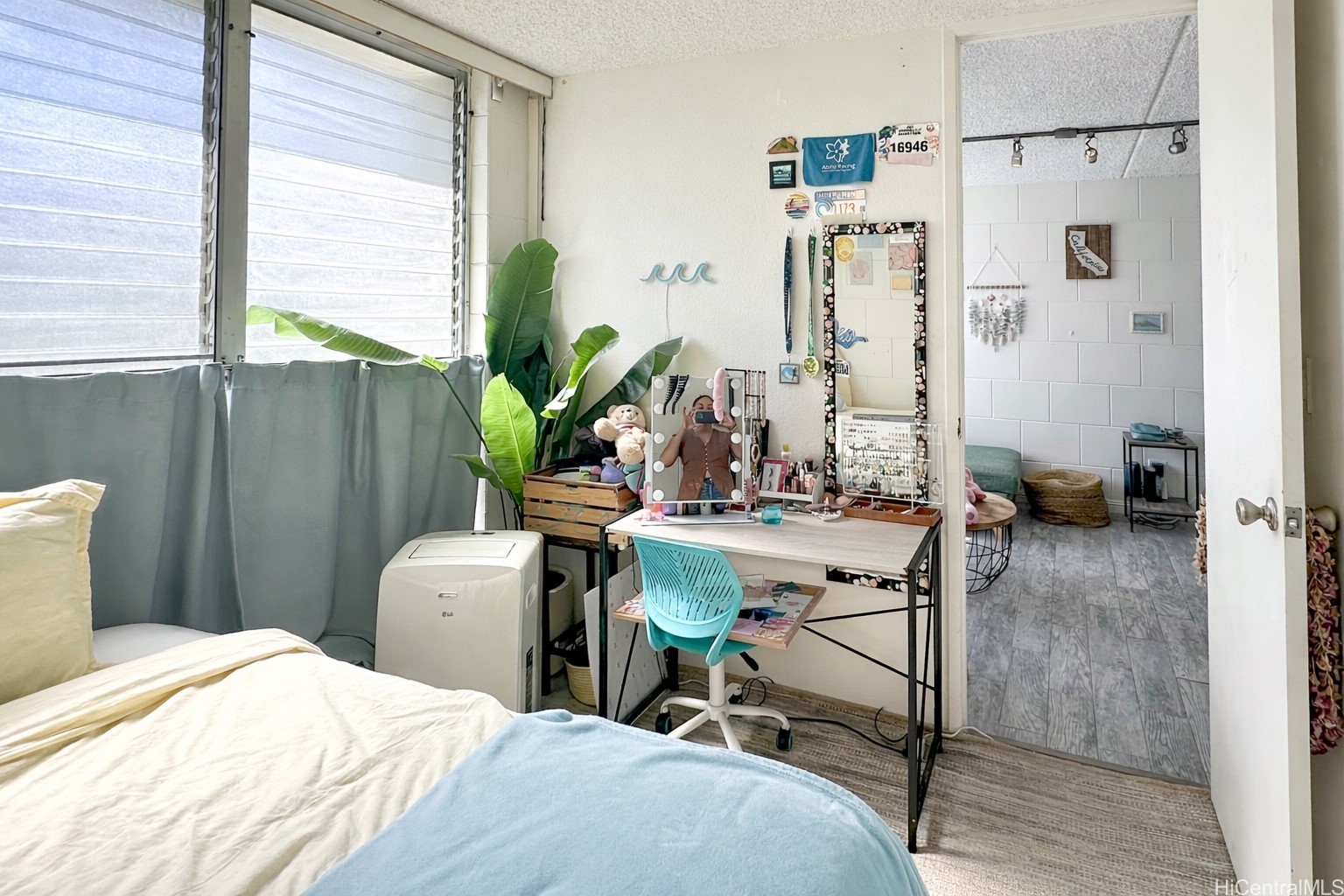 2845 Waialae Avenue 321