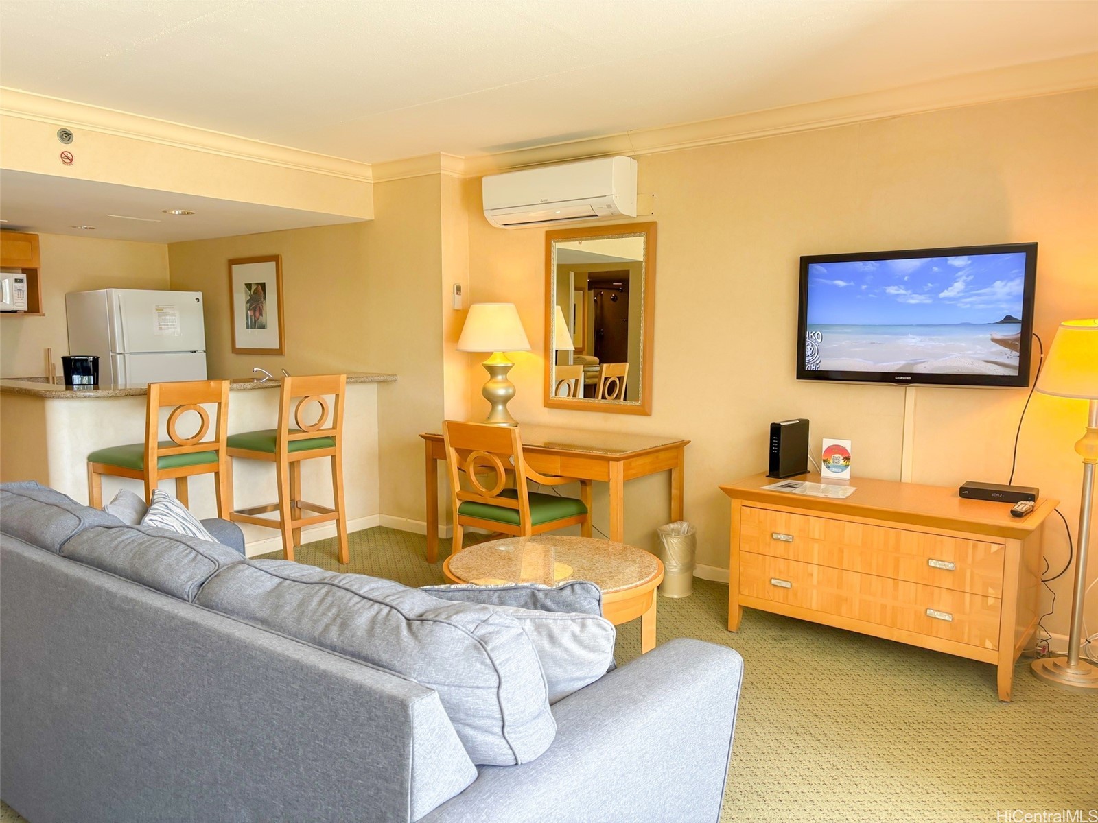 Ilikai Apt Bldg Residential Lease