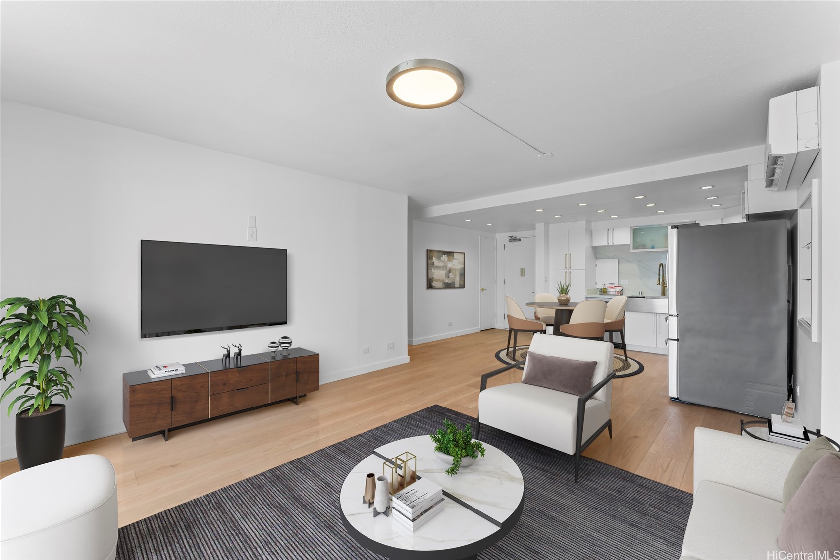 1350 Ala Moana Boulevard 1811