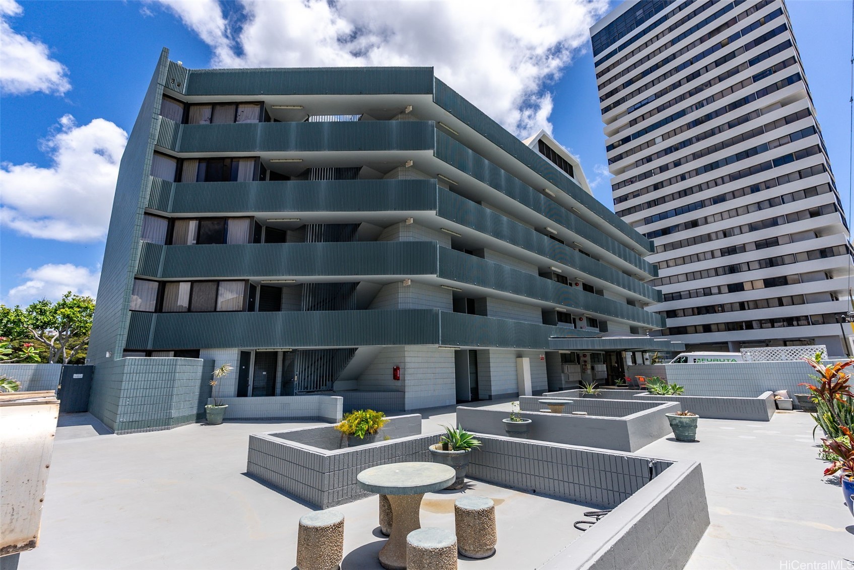 Crystal Park Condominium