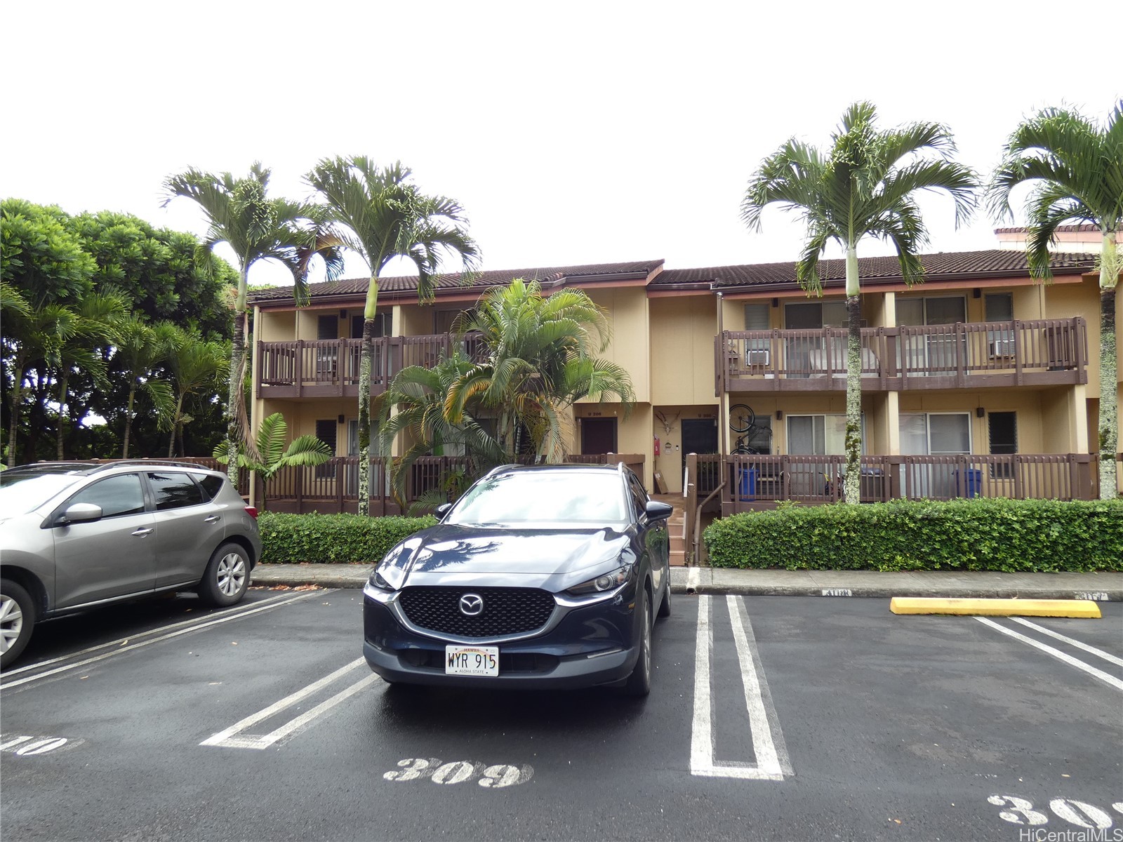 46-63 Emepela Place U206