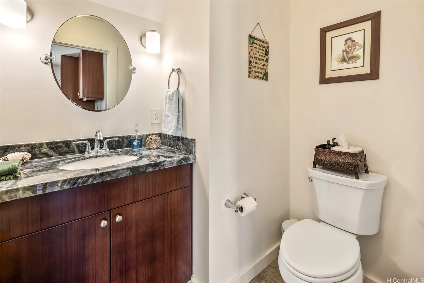 Kailua, Hawaii 96734, United States, 5 Bedrooms Bedrooms, ,4 BathroomsBathrooms,Residential,Pending,139395